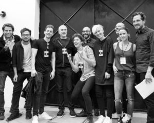 Alfonso Cuarón y celebridades durante la presentación de Brigada