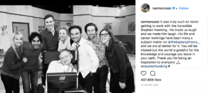 Kaley Cuoco con Stephen Hawking