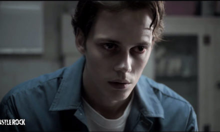 Hay algo muy dañado con Bill Skarsgard en Castle Rock