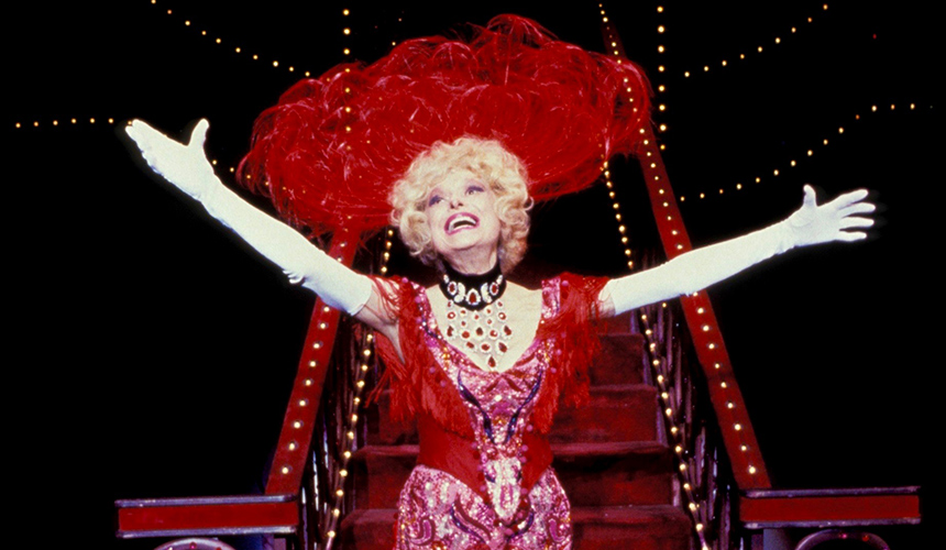 Icono de Broadway, Carol Channing fallece a los 97