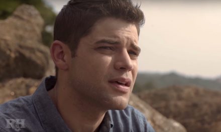 Jeremy Jordan estrenó un cover increíble de Oklahoma!