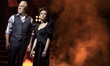 Una primera mirada a Hadestown en Broadway