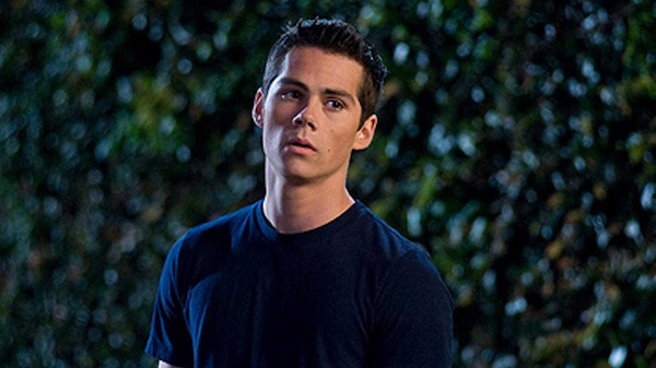 Dylan O'Brien como el Príncipe Eric