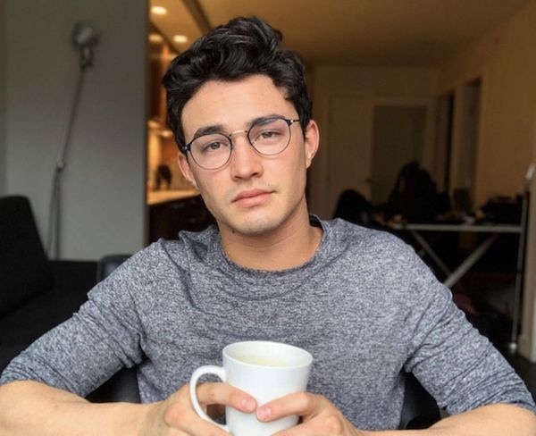 Gavin Leatherwood como el Príncipe Eric