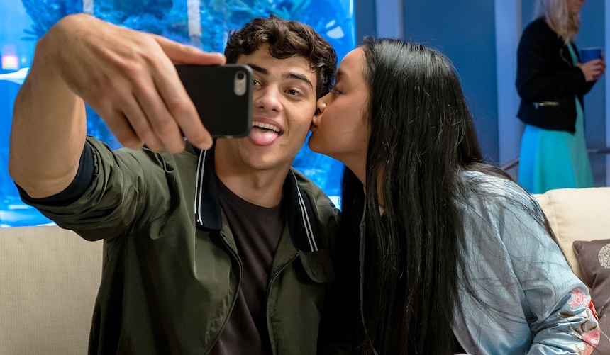 Noah Centineo y Lana Condor les tienen una noticia