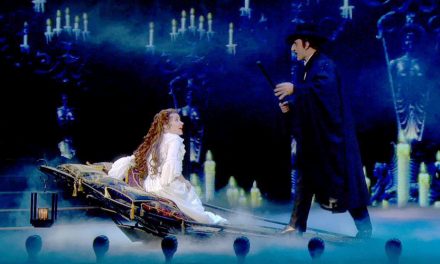 ¿Listo para ver The Phantom of the Opera online?