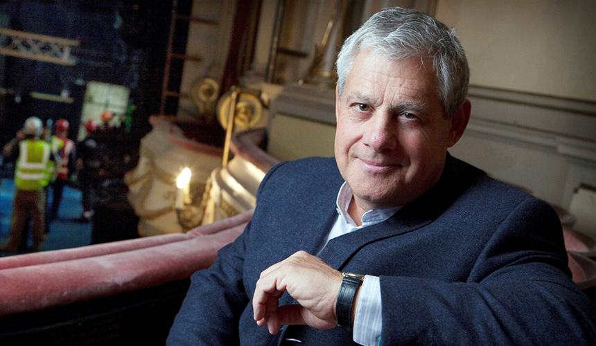 Cameron Mackintosh responde a acusaciones transfóbicas