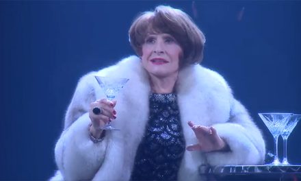 Escucha a Patti LuPone cantar «ladies who lunch»