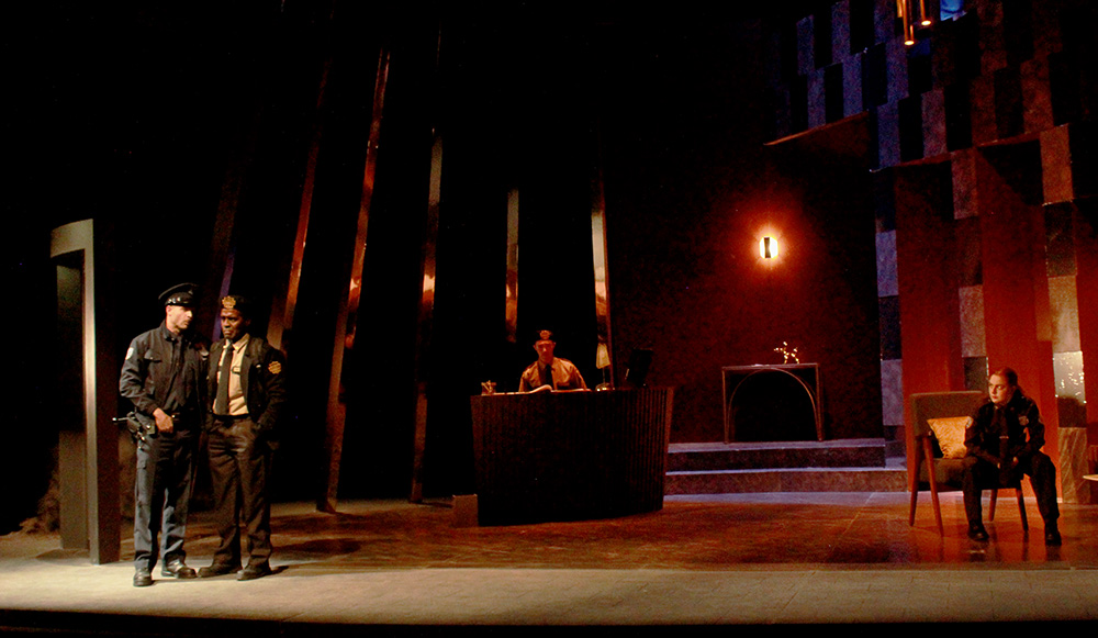 Héroe de Lobby en el Teatro Rafael Solana