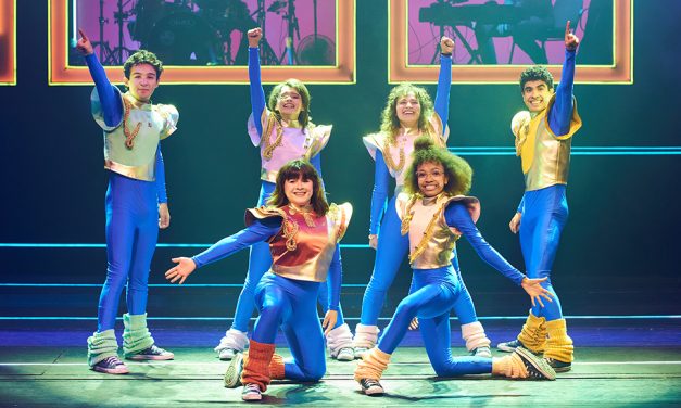 La Vida Es Mejor Cantando – Review