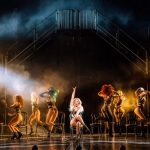 ¿Qué está diciendo la crítica de Burlesque, el Musical?