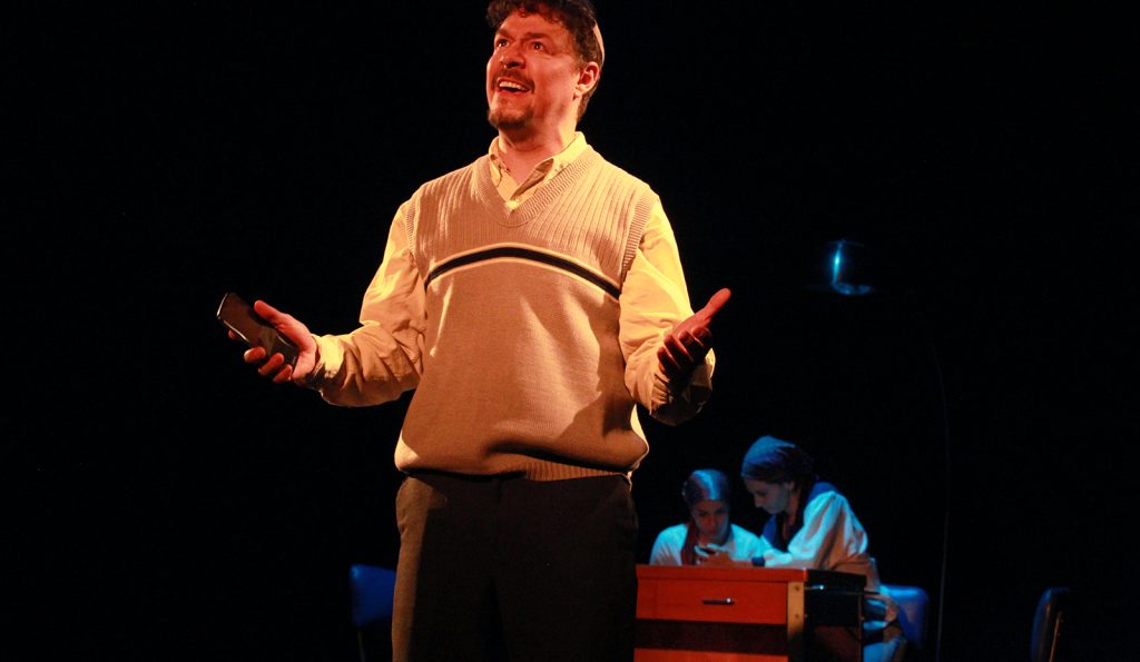 Desconectadxs en Teatro Varsovia