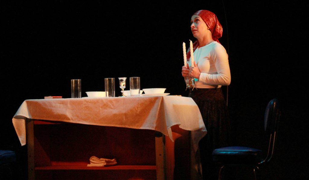 Desconectadxs en Teatro Varsovia