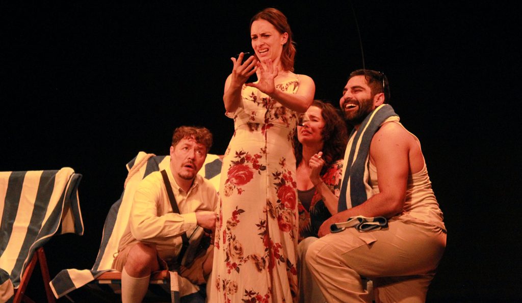 Desconectadxs en Teatro Varsovia