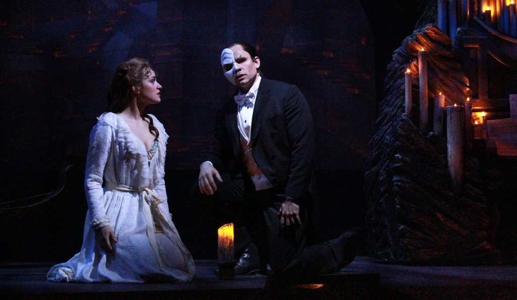 El Fantasma de la Ópera, Lina de la Peña y Edward Salles