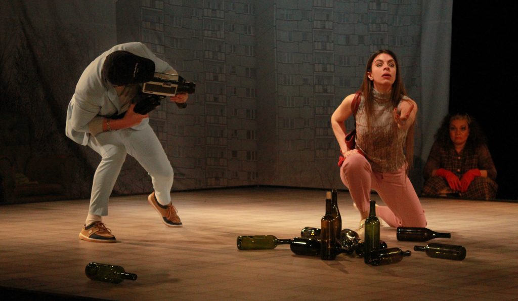 Entre Nosotros Todo Va Bien