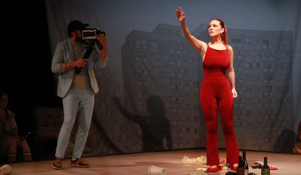 Entre Nosotros Todo Va Bien