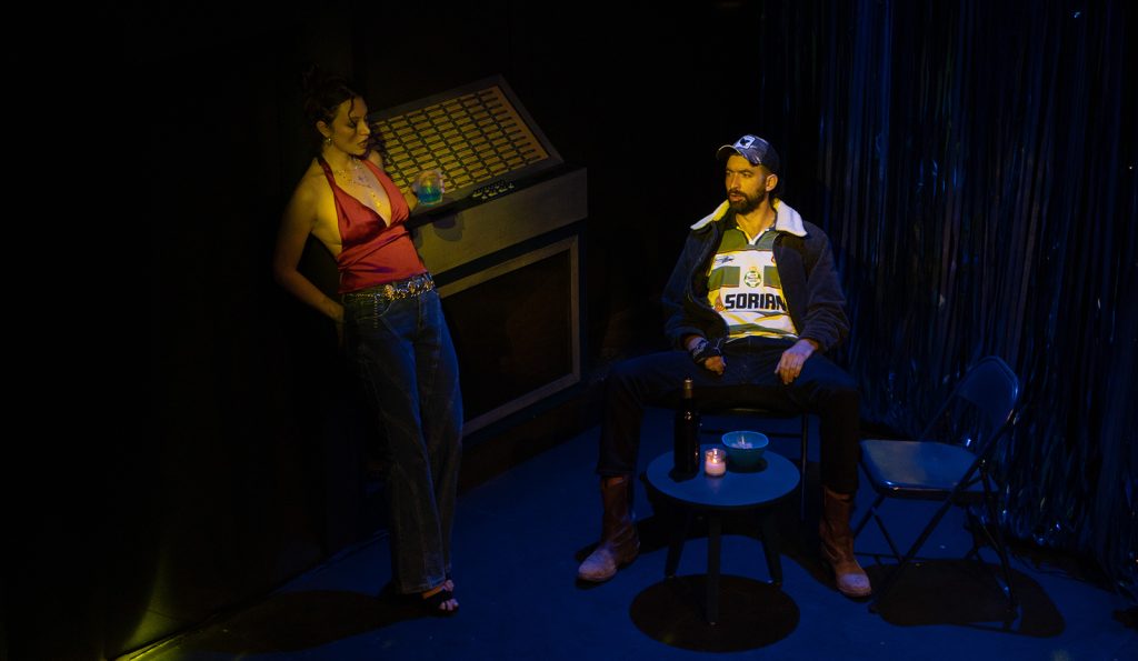 Dani Y El Profundo Mar Azul