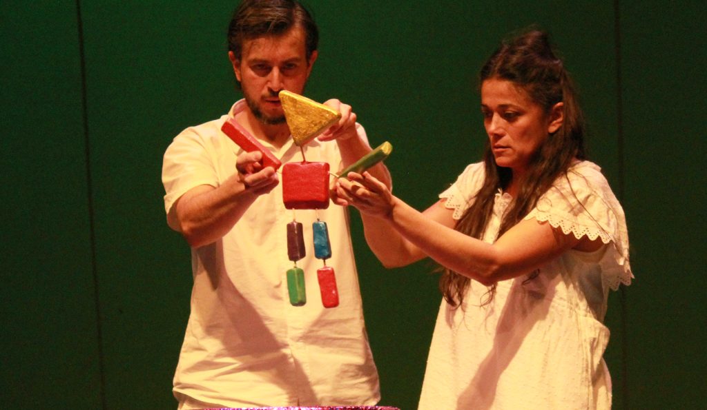 Valentina Y La Sombra Del Diablo