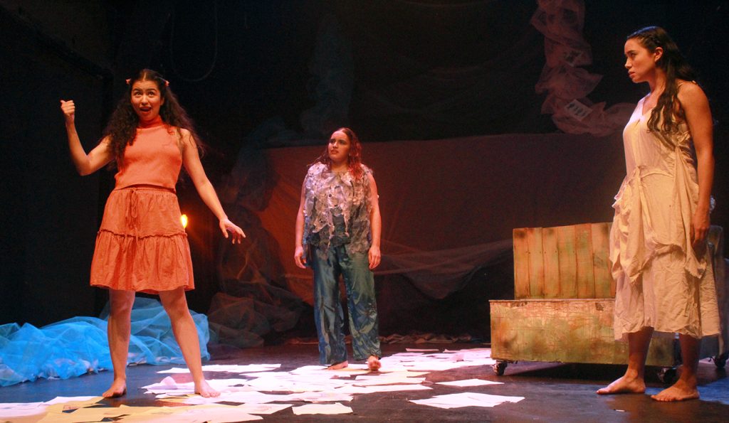 Ni Una Palabra, Teatro la Capilla