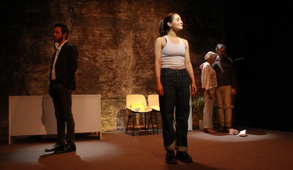 Amor y Dinero en La Teatrería